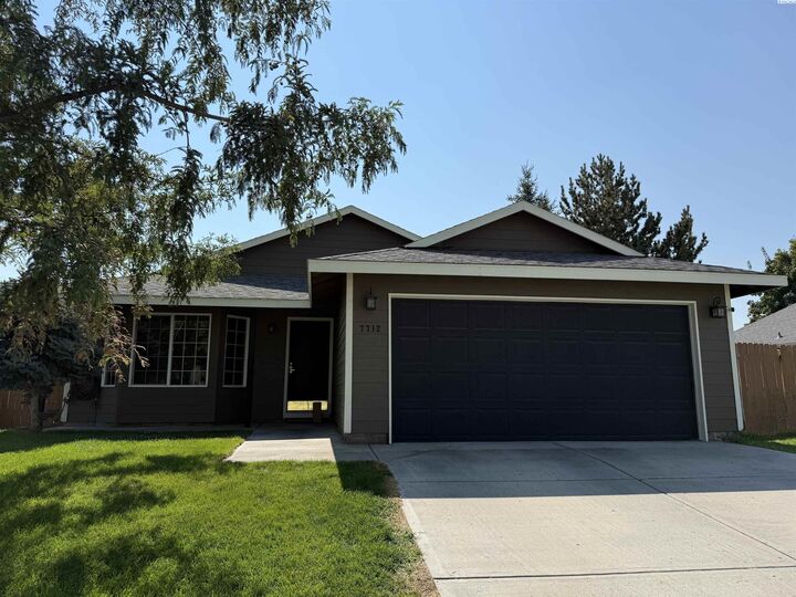 7712 Thetis Drive  Pasco WA 99301 photo