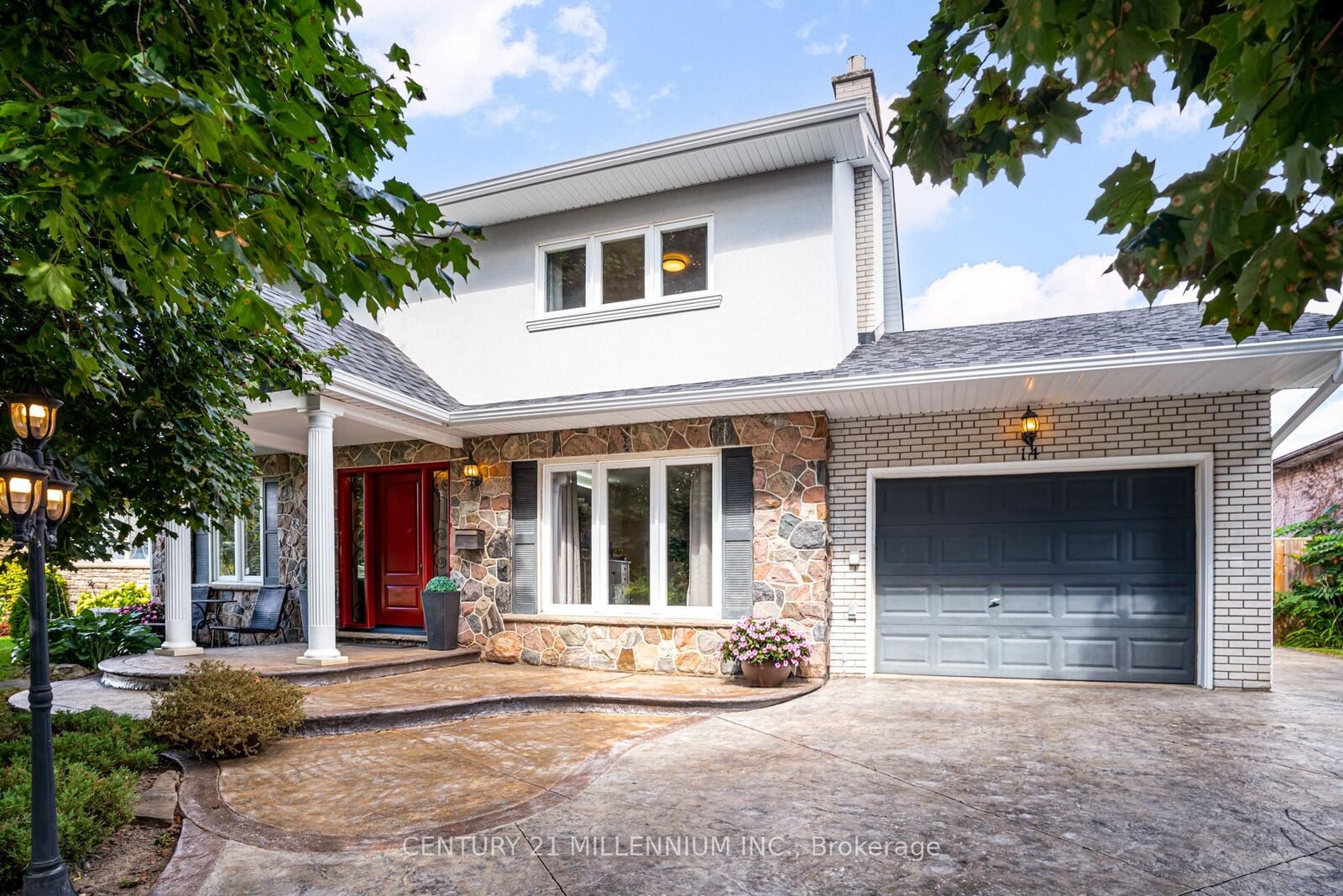 Property Photo: 14 Greystone Crescent ON L6Y 2B3