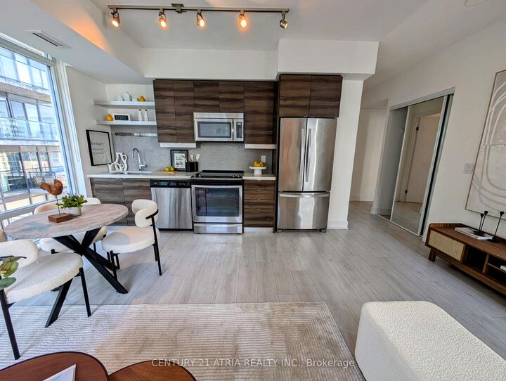 Property Photo:  525 Adelaide Street W 1503  ON M5V 0N7 