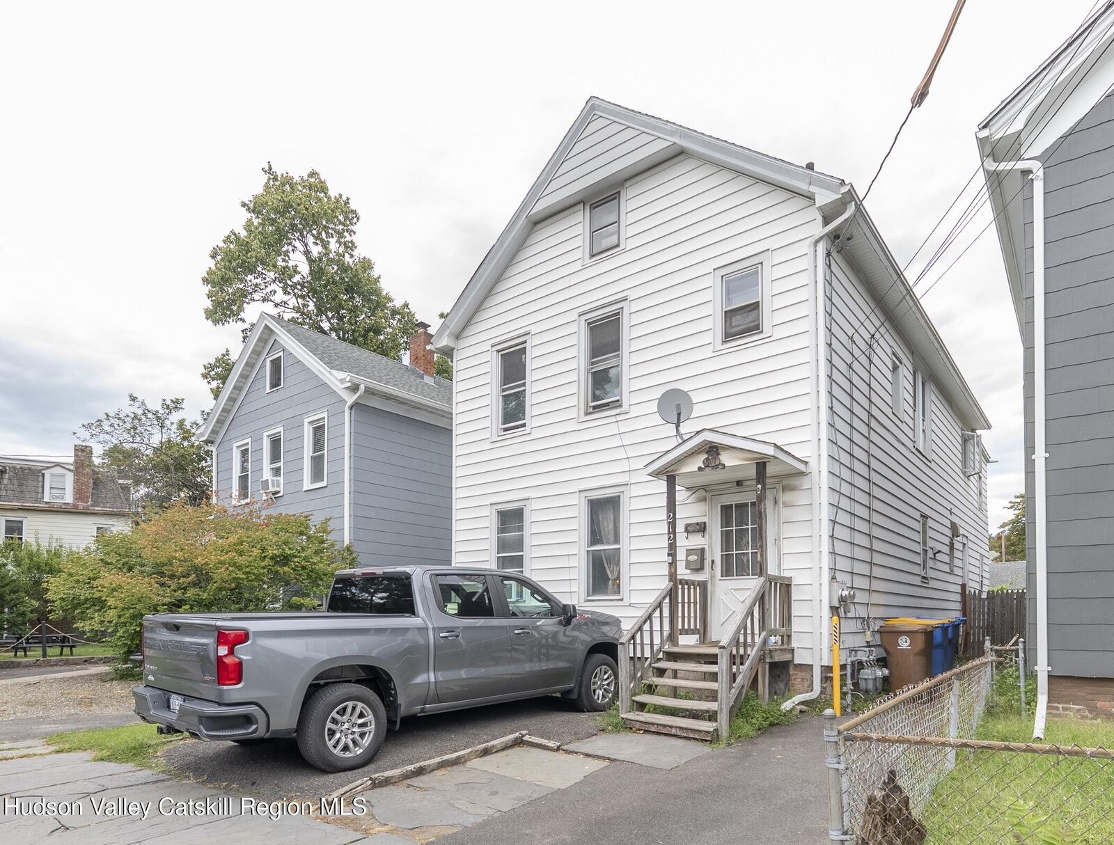 Property Photo:  212 Foxhall  NY 12401 