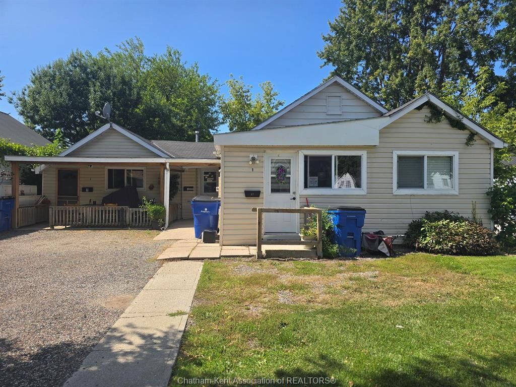 Property Photo:  31 First Street  ON N8A 3P8 