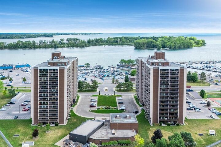 9099 Riverside Drive East 912W  Windsor ON N8S 4R1 photo