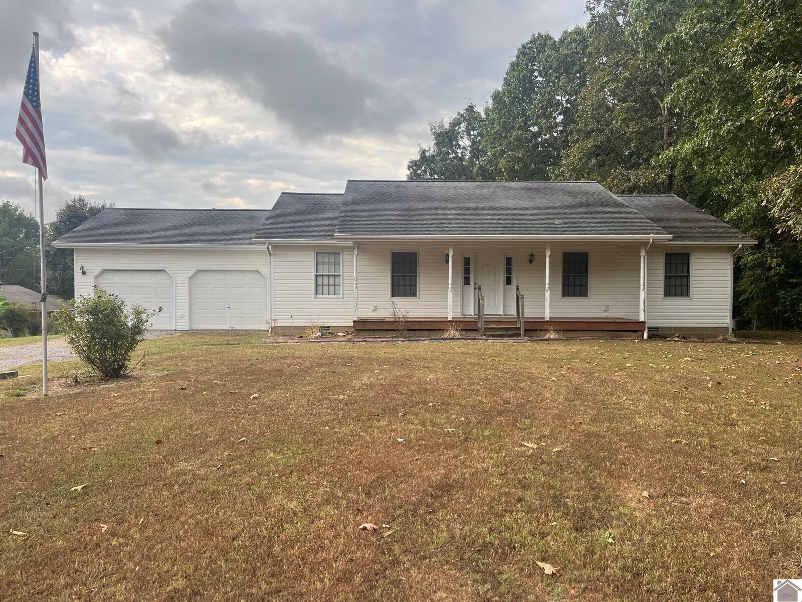 Property Photo: 424 Cumberland Road KY 42044