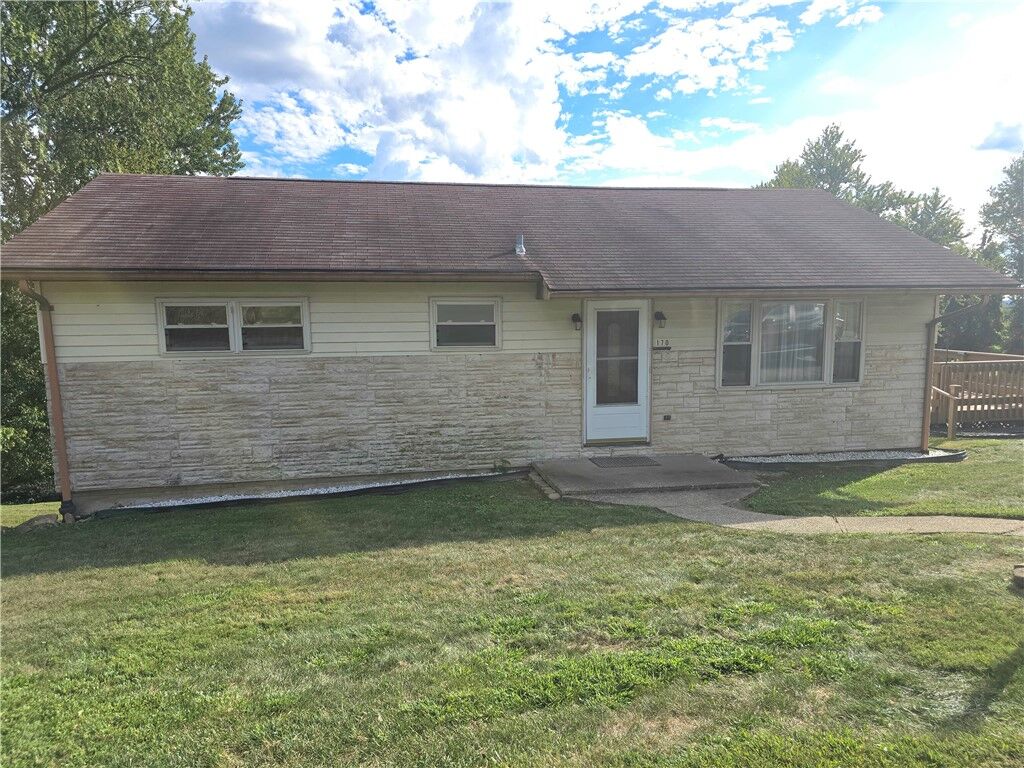 Property Photo: 170 Greenhill Dr PA 15301