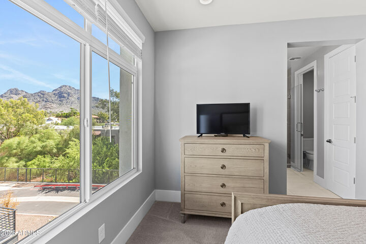 Property Photo: 1717 E Morten Avenue 62 AZ 85020