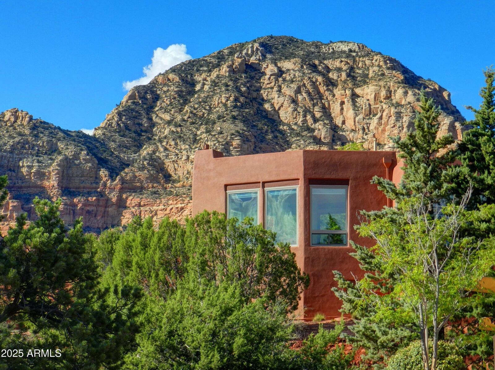 Property Photo: 2470 Mule Deer Road AZ 86336