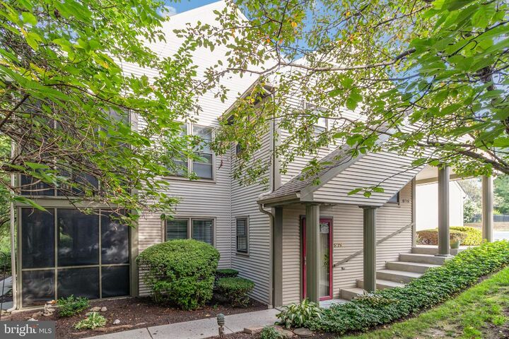 579 Roslaire Drive  Hummelstown PA 17036 photo