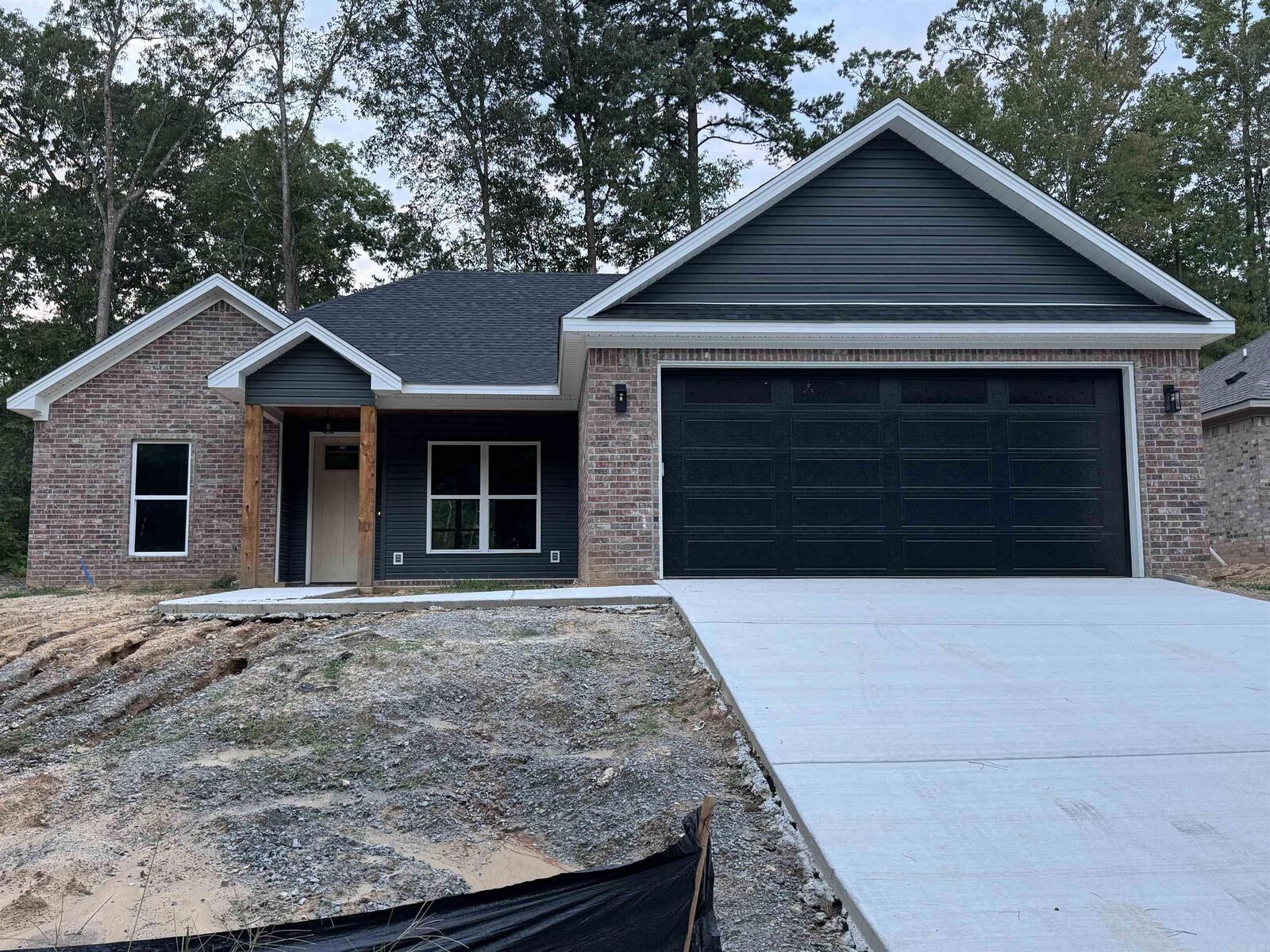 Property Photo: 3213 Galloway Drive AR 72015