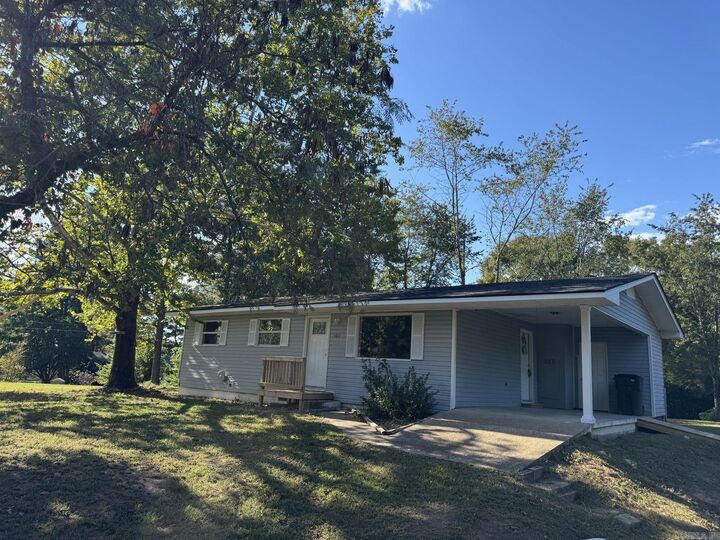 Property Photo: 107 Hilton Street AR 71913