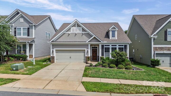 Property Photo: 6024 Langwell Lane NC 28278