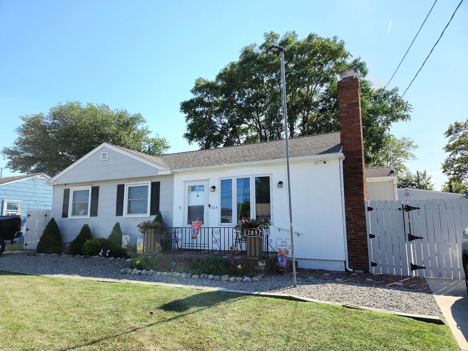 Property Photo: 205 E Vermont NJ 08242-1313