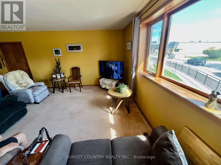 Property Photo: 3 King Street ON P8N 1B2