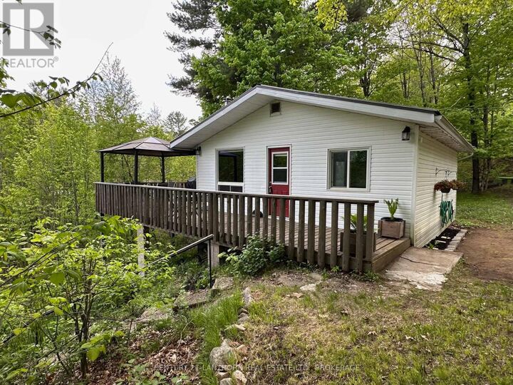 Photo de la propriété:  1024 Harrington Lane  ON K0H 1B0 