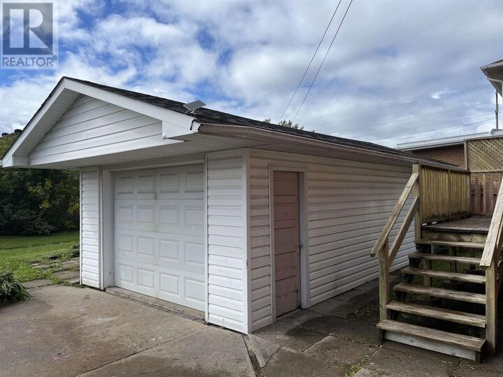Photo de la propriété: 175 Henrietta Ave ON P6C 2A2