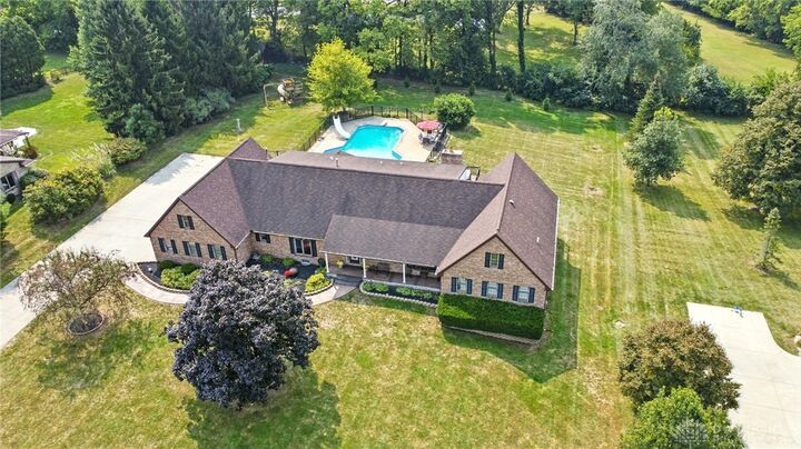 Property Photo: 2669 Quail Ridge Drive OH 45344