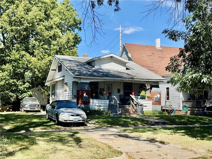Property Photo: 2152 E Decatur Street IL 62521