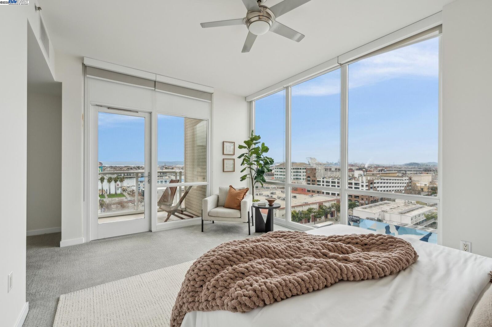 Property Photo: 222 Broadway 1002 CA 94607