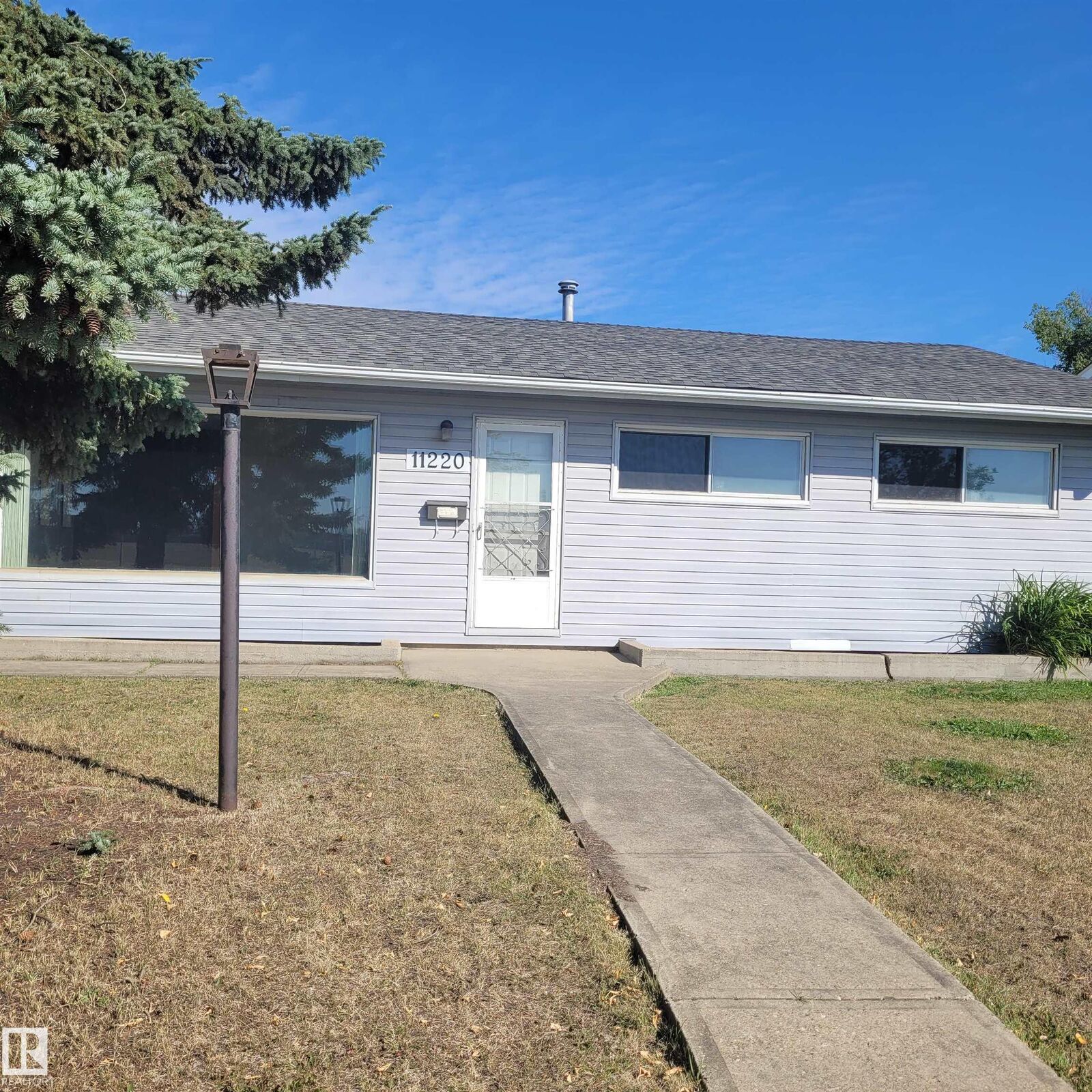 Property Photo: 11220 134 Avenue NW AB T5E 1K5