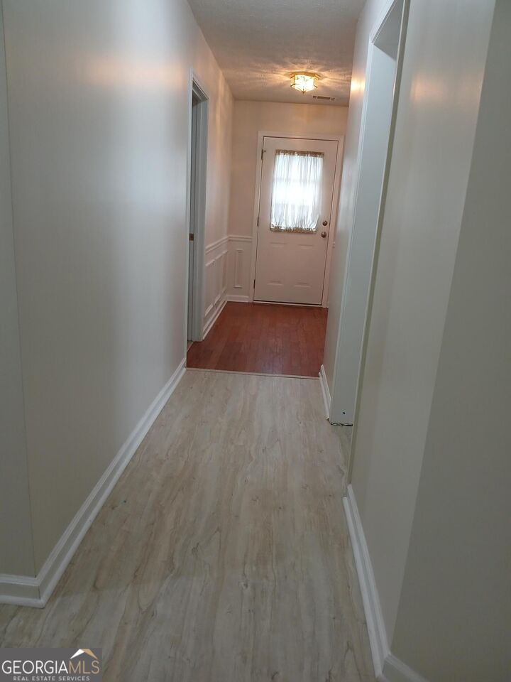 Property Photo: 578 Summerbrooke Court GA 30024