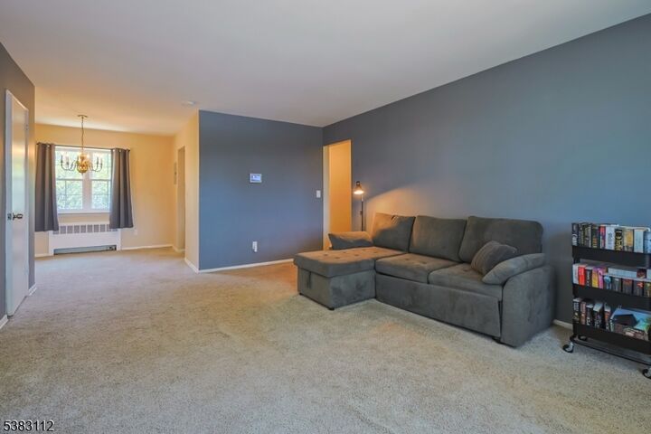 Property Photo:  9 Wedgewood Dr 96  NJ 07044 