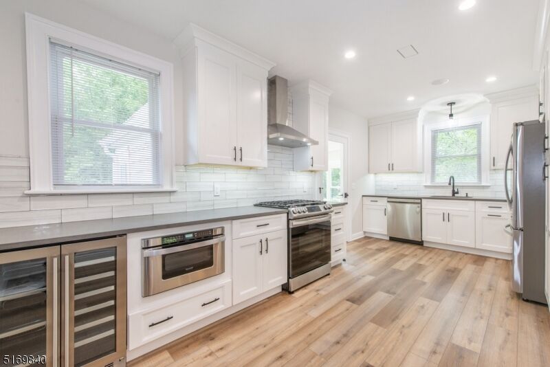 Property Photo: 31 Oak Grove Rd 2 NJ 07006