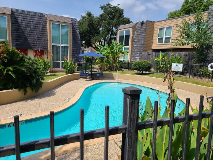 Property Photo:  16120 Stuebner Airline Road 502  TX 77379 