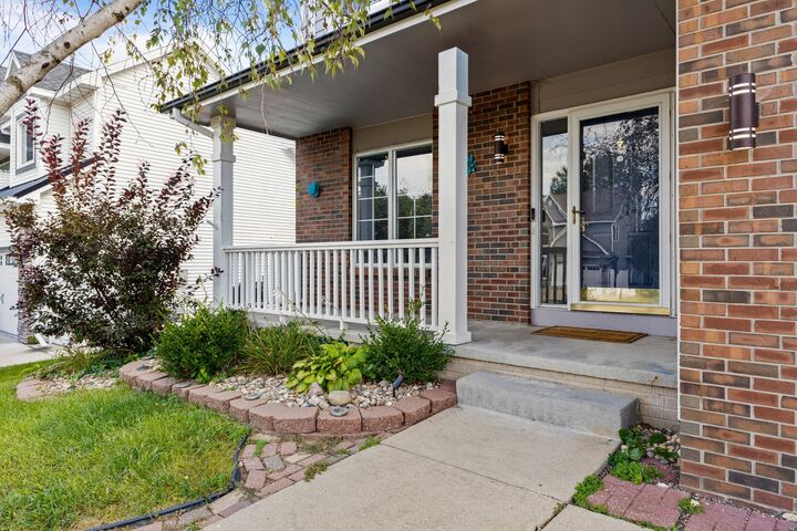 Property Photo: 8304 Talbot Place IA 50131