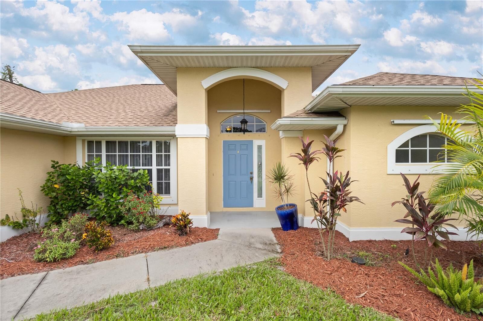 Property Photo: 1394 Fitzgerald Road FL 34288
