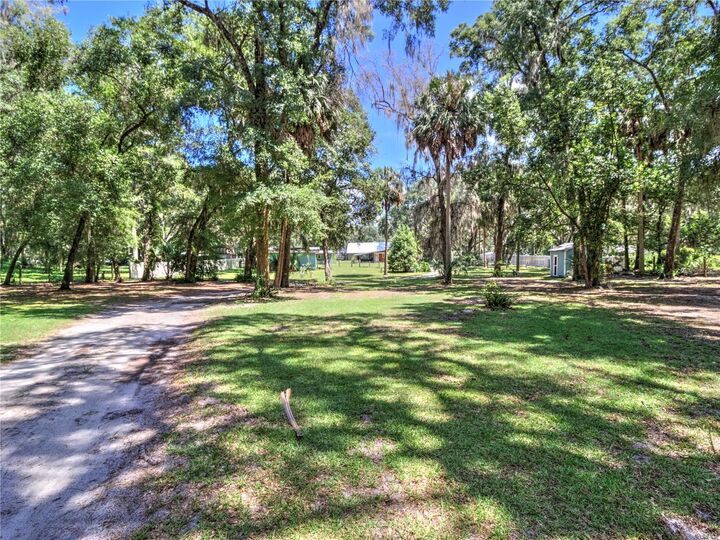 Property Photo:  14271 NE 47th Avenue  FL 32617 