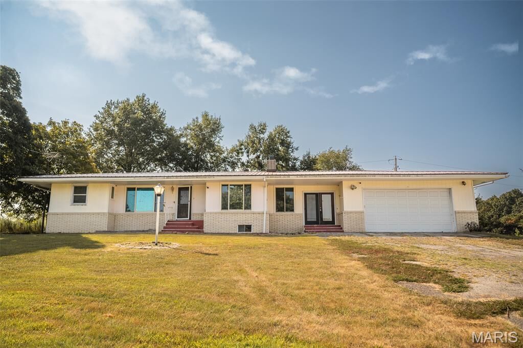 Property Photo:  2003 S Ash Street  MO 65622 