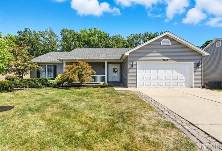 1721 Fairview Farms Circle  Wentzville MO 63385 photo