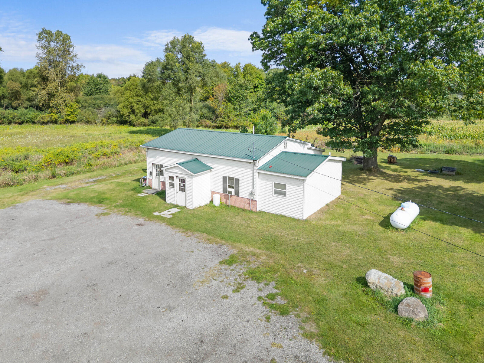 Property Photo:  4058 Hudson Road  MI 49266 