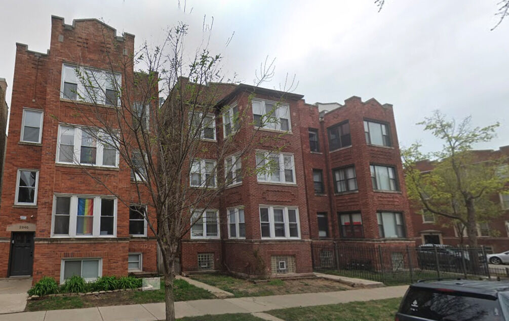 Property Photo:  2036 W Birchwood Avenue  IL 60645 