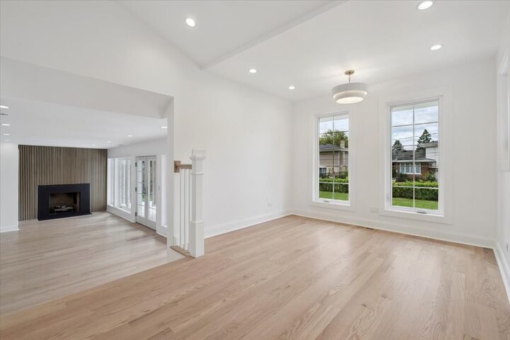 Property Photo: 191 W Millers Road IL 60016