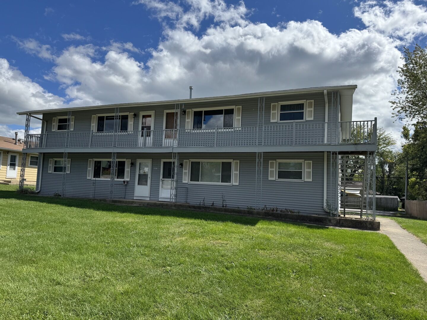 Property Photo: 321 South Avenue C IL 60140