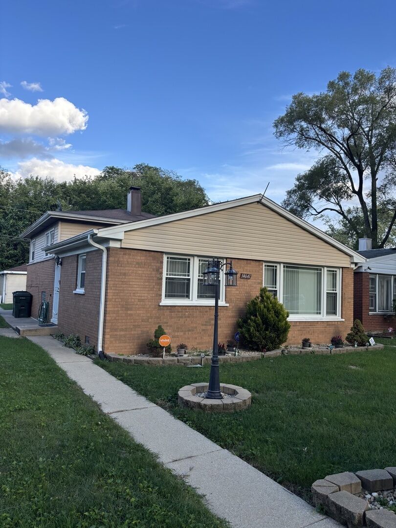 Property Photo:  14641 Wabash Avenue  IL 60419 