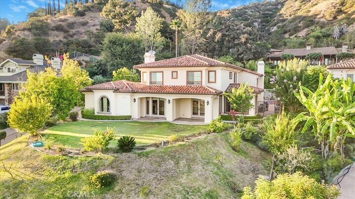 Property Photo:  891 Crescent Drive  CA 91016