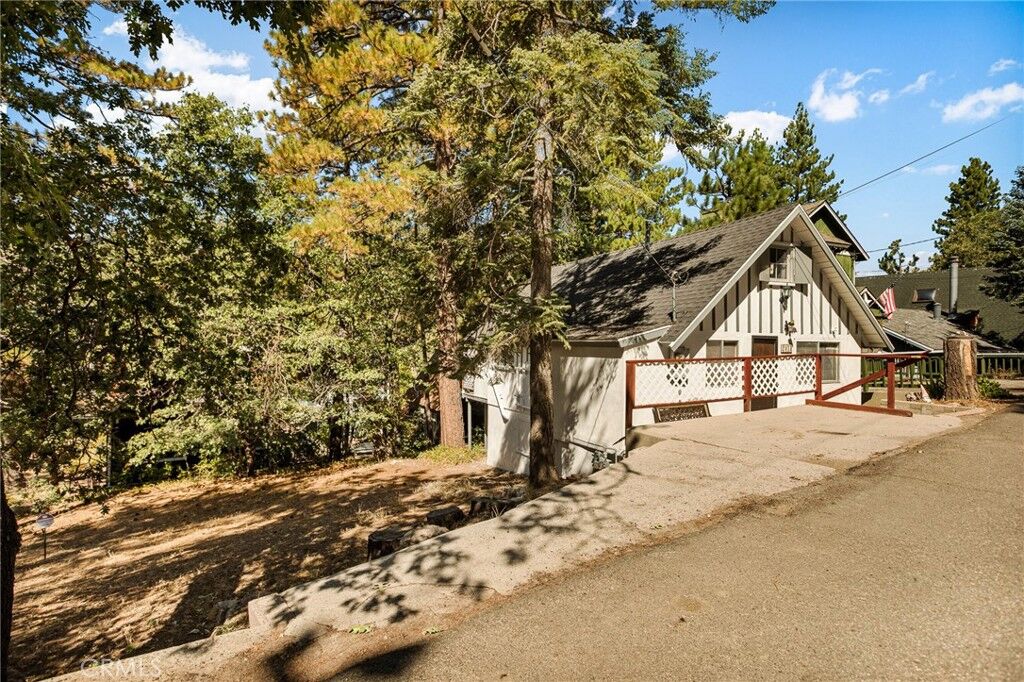 Property Photo:  2412 Ridge Drive  CA 92382 