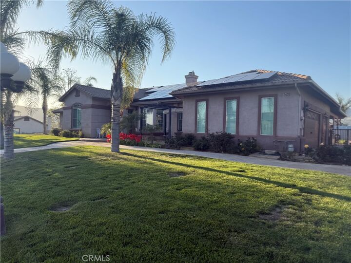 Property Photo: 35420 Shade Tree Road CA 92399