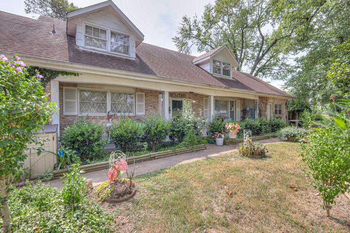 Property Photo:  101 Richland Ave  TN 37167 