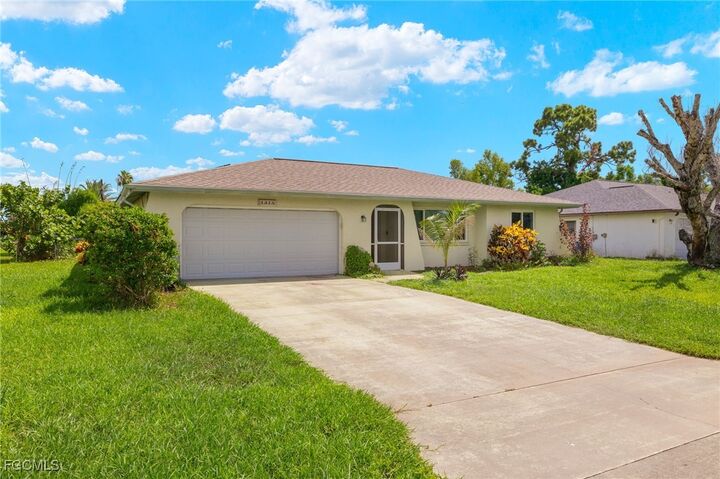 Property Photo: 1318 SE 14th Street FL 33990