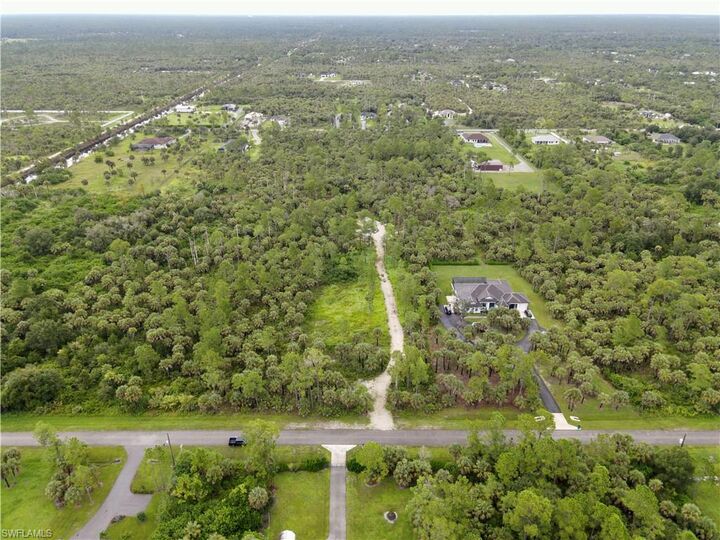 Property Photo: 2643 26th Ave SE FL 34117