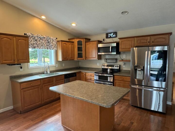 Property Photo: 418 210th Avenue SE MN 56216