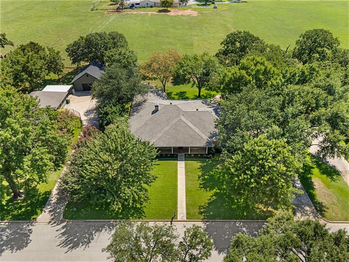 Property Photo:  3501 Marsh Lane  TX 76051 