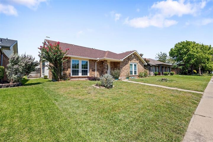 Property Photo: 4140 N Colony Boulevard TX 75056