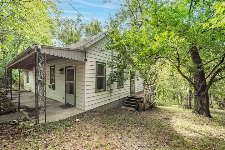 61 Peerless Street  Eureka Springs AR 72632 photo