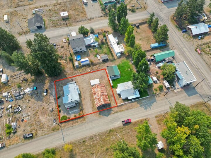 Property Photo: 1827 Front Street BC V0X 1W0