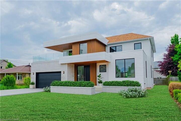 Property Photo:  504 Winona Road  ON L8E 5E5 