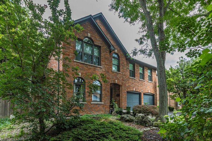 Property Photo:  223 Briar Hill Crescent  ON L9G 3M9 