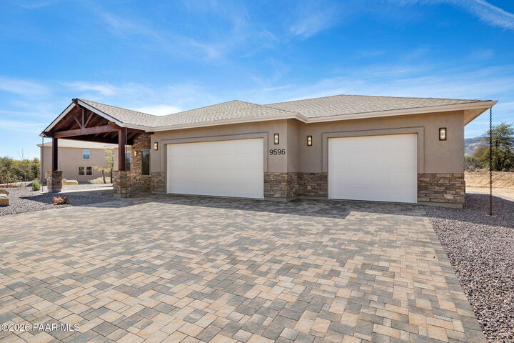 Property Photo:  9596 N Bridle Ridge Road  AZ 86305 